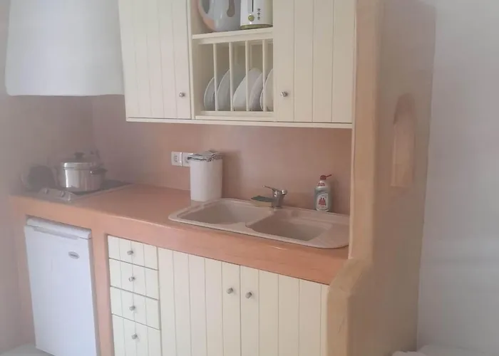 With Kitchenette For 4 Guests Greece *